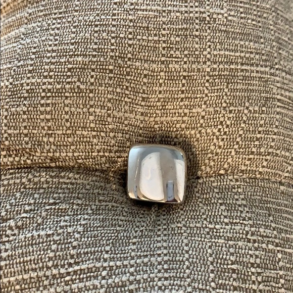 Silver Ring - Picture 1 of 16